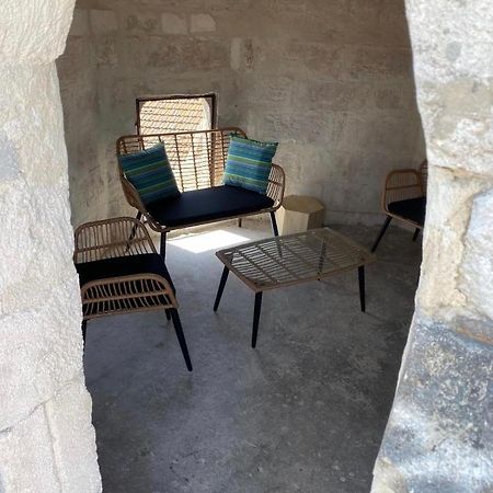 La Tour 3: Appart Au Coeur De La Petite Venise L'Isle-sur-la-Sorgue Luaran gambar